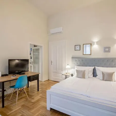 Апартаменты Klarahome 2 Bedroom