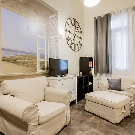 Klarahome 2 Bedroom